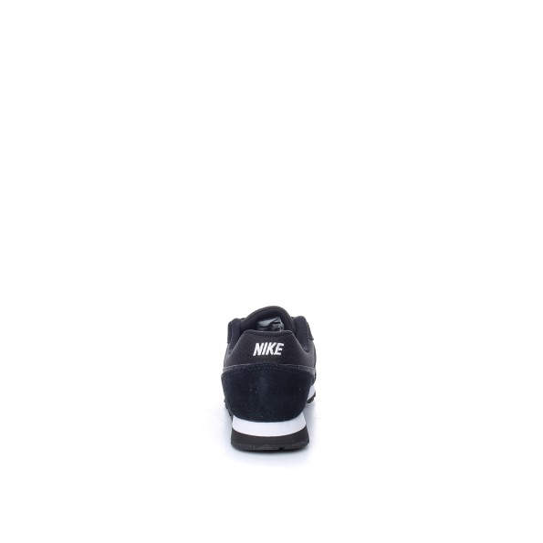 Γυναικεία αθλητικά παπούτσια NIKE MD RUNNER 2 μαύρα Γυναικεία