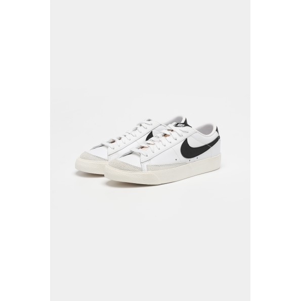 Γυναικεία sneakers NIKE DC4769 W BLAZER LOW 77 λευκά μαύρα Γυναικεία