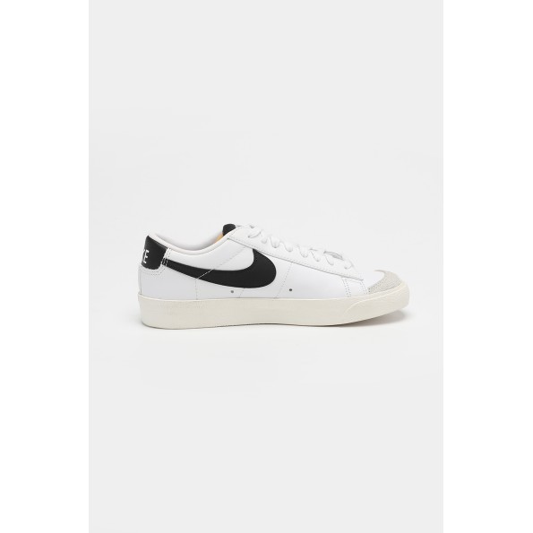 Γυναικεία sneakers NIKE DC4769 W BLAZER LOW 77 λευκά μαύρα Γυναικεία