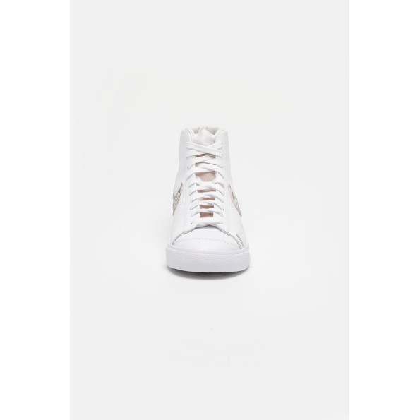Γυναικεία sneakers NIKE DH9633 W BLAZER MID 77 SE λευκά Γυναικεία