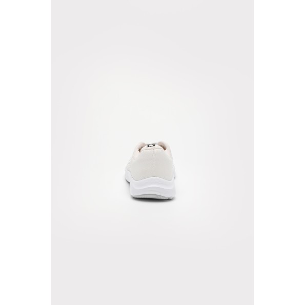 Ανδρικά running παπούτσια UNDER ARMOUR 3024878 Charged Pursuit 3 λευκά Ανδρικά