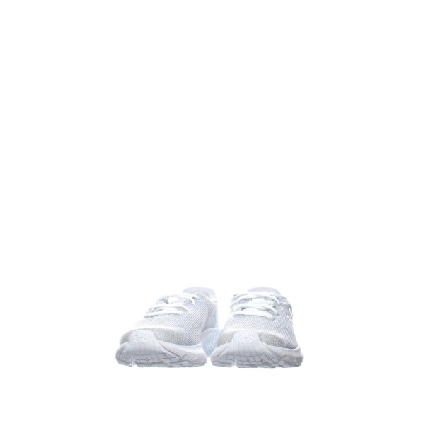 Γυναικεία running παπούτσια Under Armour Charged Rogue 3 Knit 3026147 λευκά γκρι Γυναικεία