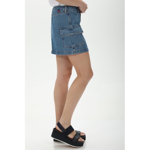Γυναικεία jean mini φούστα LEVIS A75200000 MINI CARGO SKIRT MED μπλε Γυναικεία